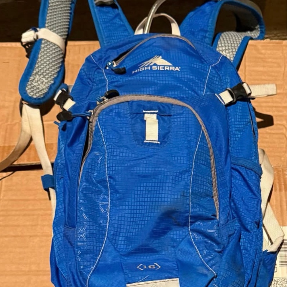 High Sierra Hydration Backpack Blue and Gray- with bladder